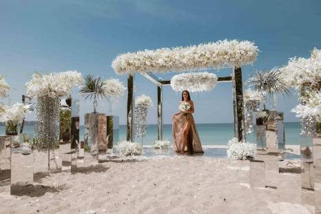 фотография: волшебная свадебная церемония на острове Пхукет