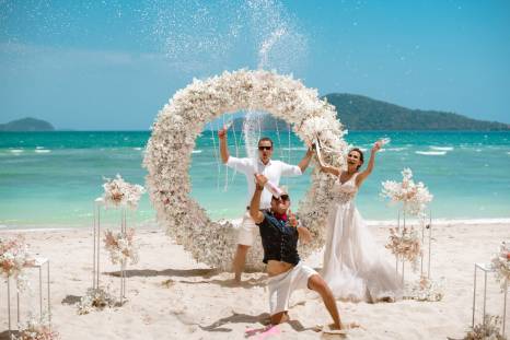 изображение: волшебная свадьба в Королевстве Таиланд
