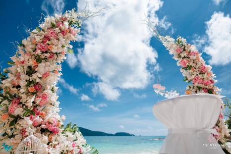 фото: красивая церемония свадьбы в Таиланде