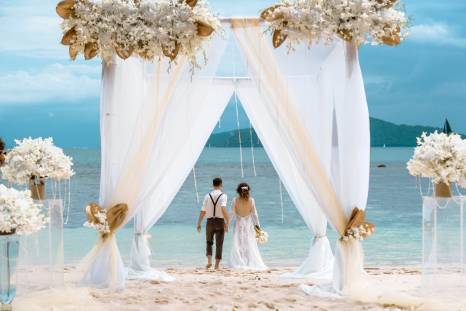 фото: красивая свадьба на острове Пхукет