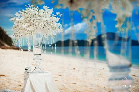 фото: красивая церемония свадьбы в Таиланде