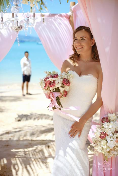 иллюстрация: красивая церемония свадьбы на острове Пхукет