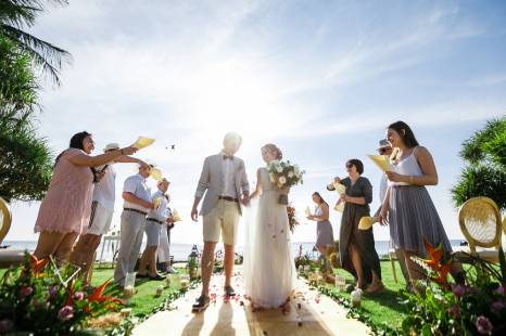 иллюстрация: традиционная церемония свадьбы на острове Пхукет