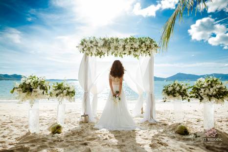 фото: волшебная церемония свадьбы за границей