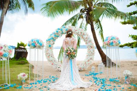 фотография: красивая церемония свадьбы на острове Пхукет