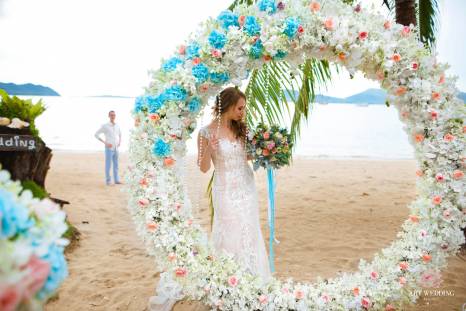 фото: чудесная свадебная церемония на острове Пхукет