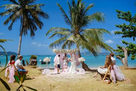 изображение: волшебная церемония свадьбы на острове Пхукет