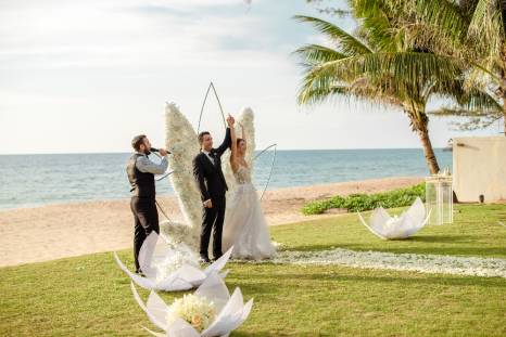 картинка: волшебная свадебная церемония на острове Пхукет